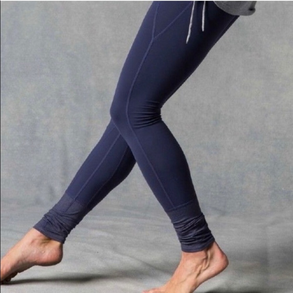Athleta Navy Plié Workout Athletic Legging Tights